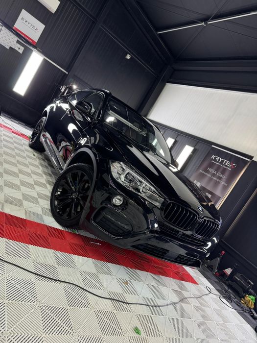 Vand/schimb bmw x6 din 2017 cu 190.000 km