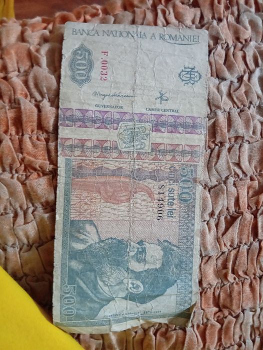 Bani vechi de vanzare [URGENT]