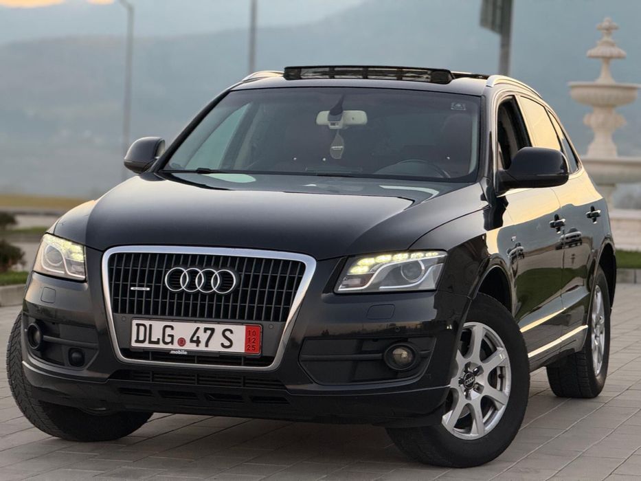Audi Q5 S-line Quattro 2.0 Tdi 170 CP Distronic 2010