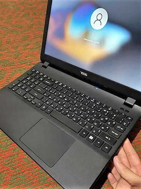 Noutbook Acer 4Gb, 500 Gb sotiladi