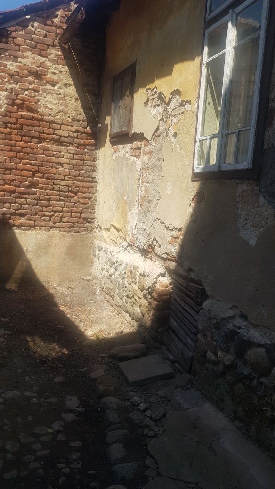 Продава къща в центъра та гр.Дупница