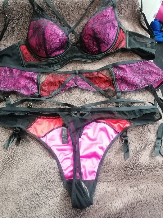 Lenjerie sexy dama Ann Sommers