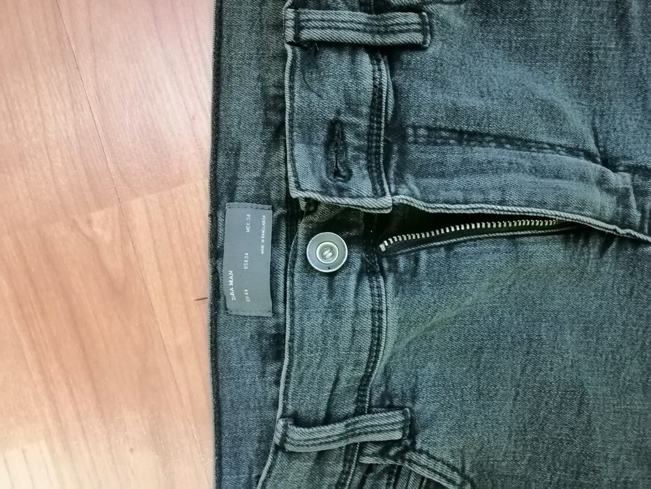 Blugi bărbați, Zara