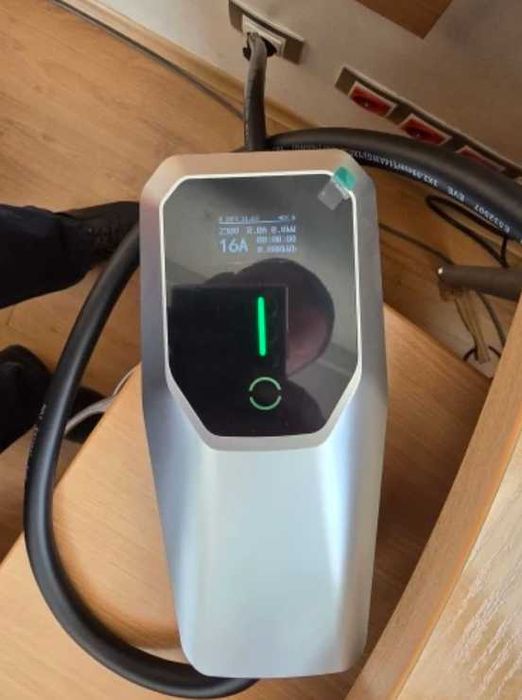 Зарядна станция за Електрически автомобил Type 2 -Шуко домашен контакт