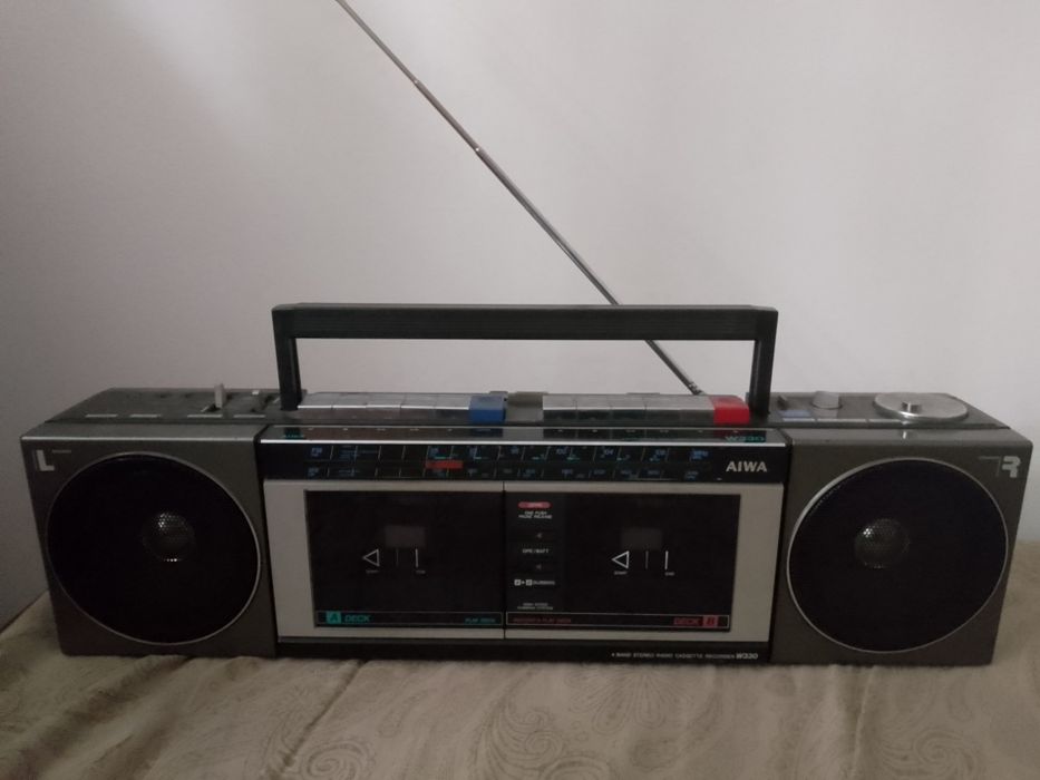 Radio casetofon rar de colecție AIWA W330