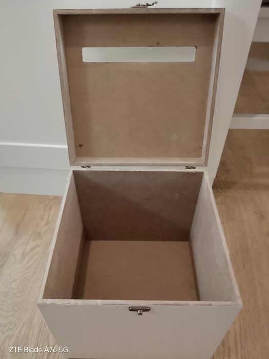 Сватбена дървена кутия за пари и картички