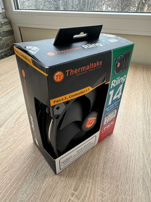 Ventilatoare carcasa PC Thermaltake Riing 140