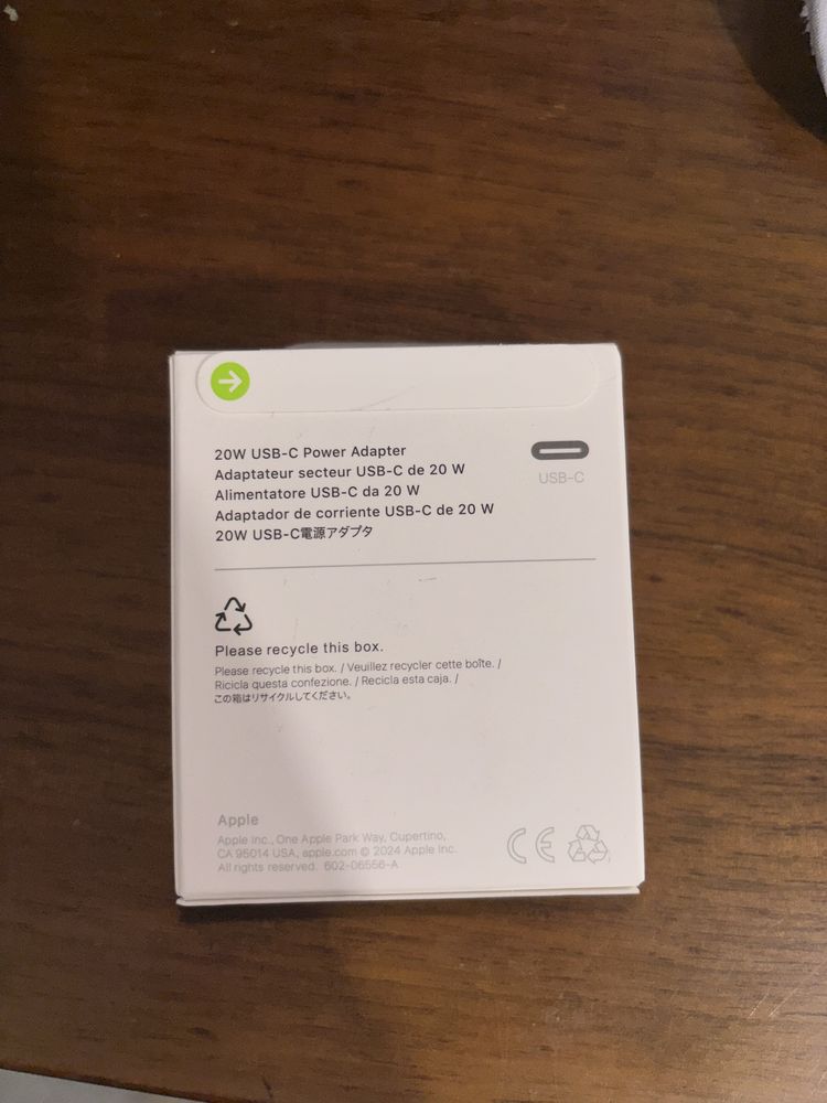 USB-C 20W Power Adapter