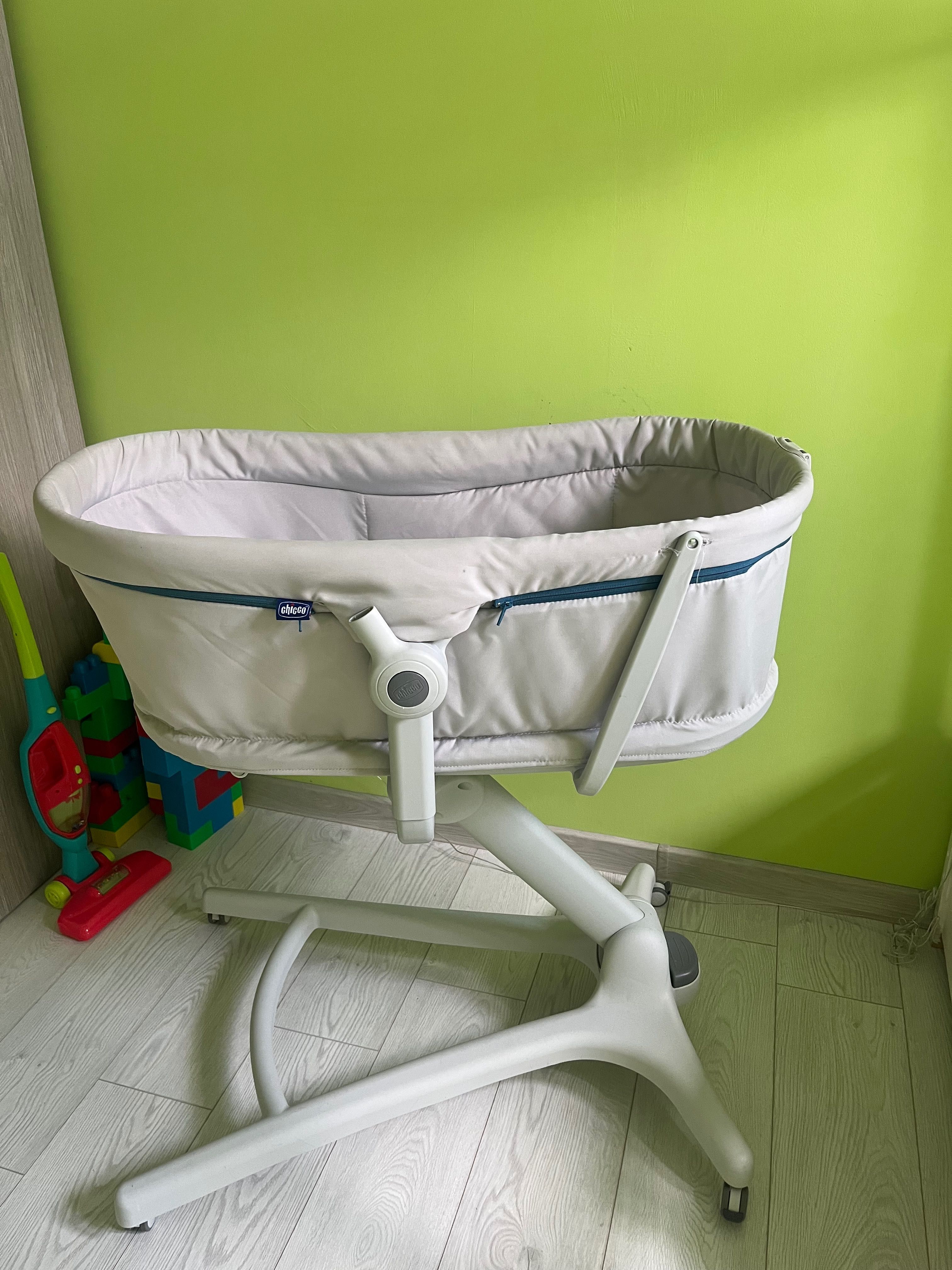 Chicco baby hug шезлонг
