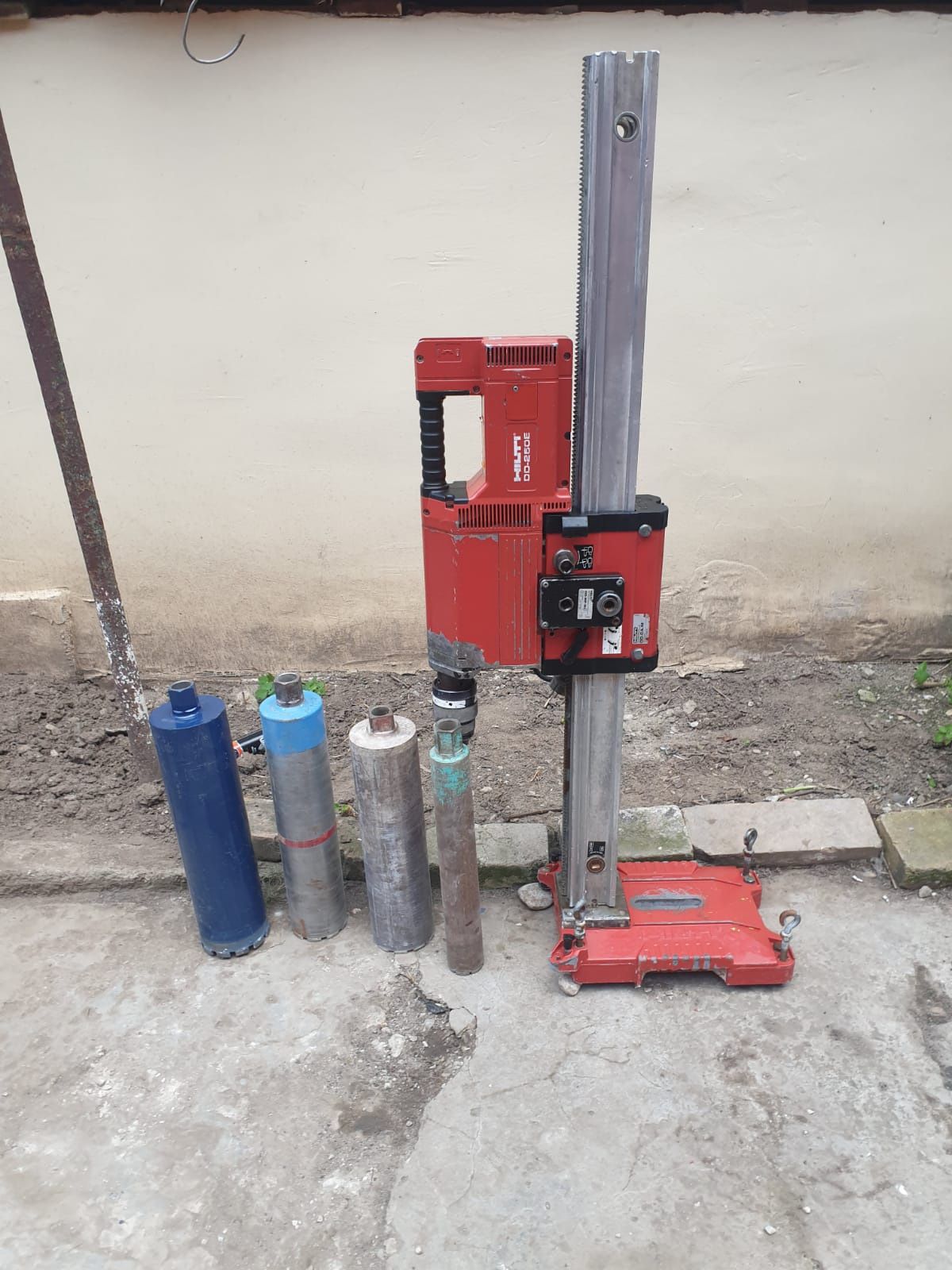 Mașină de carotat - carota Hilti  DD-250E