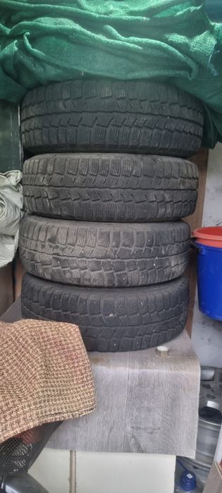 Продаётся зимняя резина
