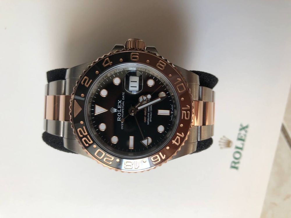 Часовник Rolex GMT-Master II Root Beer 18K Rose Gold & Steel