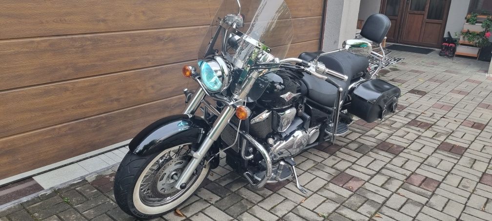 Kawasaki Vulcan VN900 B