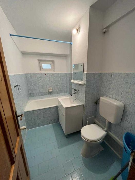 Vand apartament 3 camere vis-a-vis de Spitalul Judetean Oradea