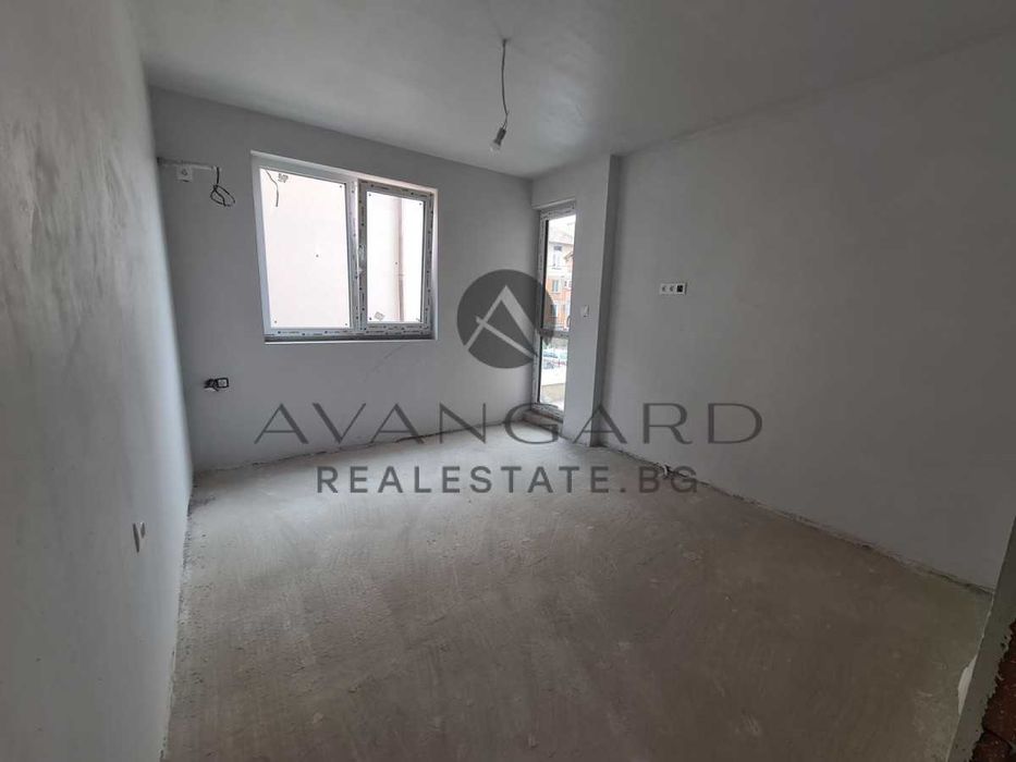 Продава се Двустаен апартамент в Пловдив, Прослав - 67 кв.м за 1169 €/кв.м - Снимка #2