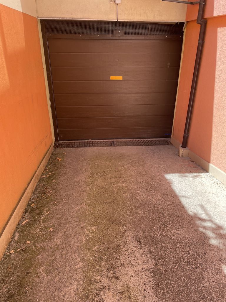 Дава се под наем Гараж / Паркомясто в Стара Загора, Център - 16 кв.м за 69 € - Снимка #2