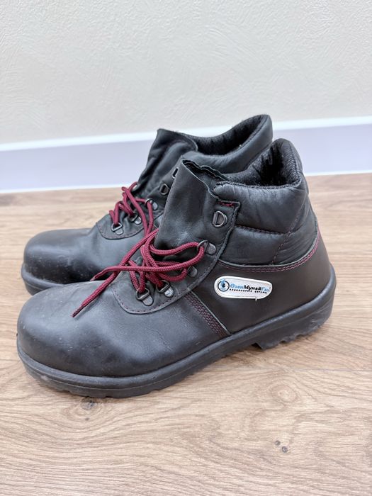 Аяқ киім сатылады, размер 45