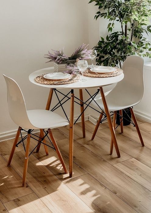 Комплект SK Trade Eames D80, стол 80х80 см + 2 стула, белый