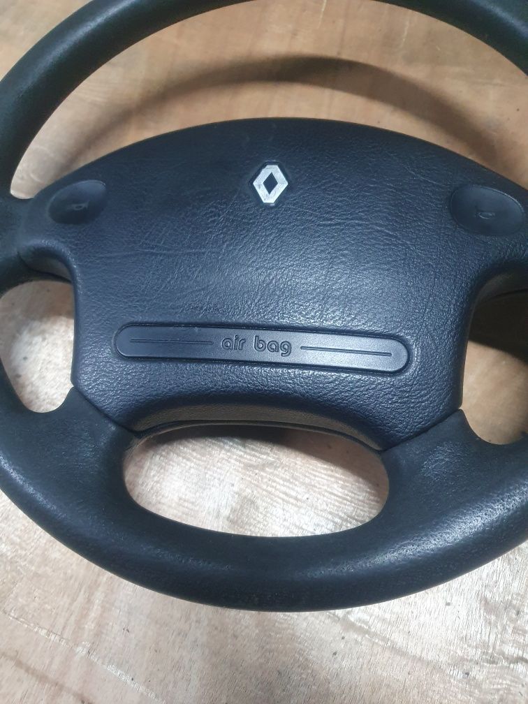 Волан Renault Laguna 1