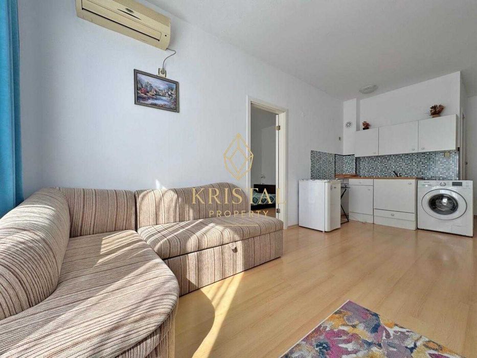 Продава се Двустаен апартамент в к.к. Слънчев бряг - 50 кв.м за 1160 €/кв.м - Снимка #1