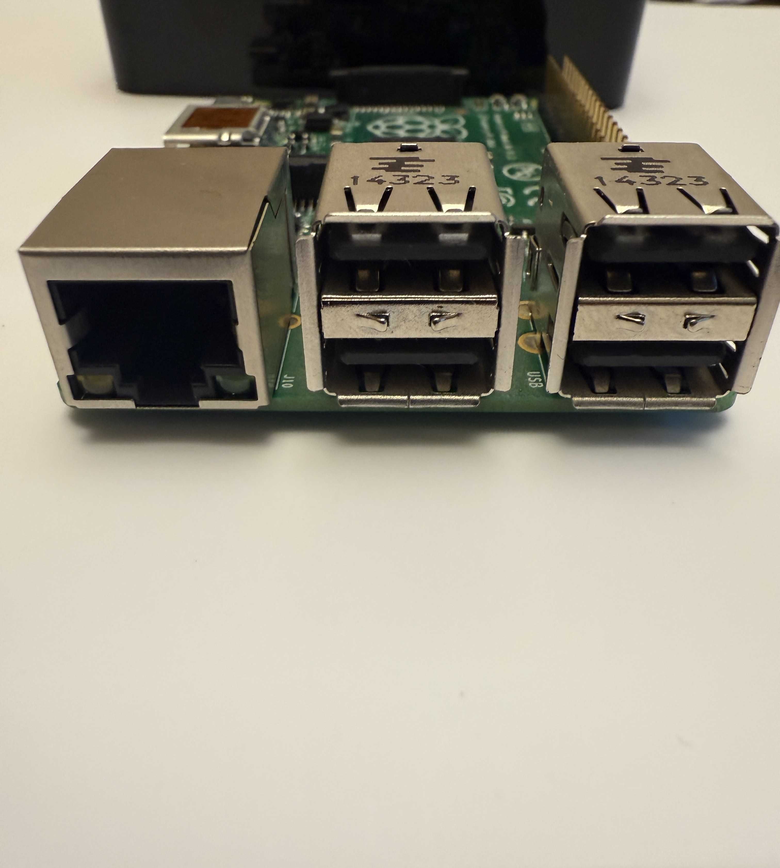 Raspberry Pi 1 Model B+ 16GB + CASE
