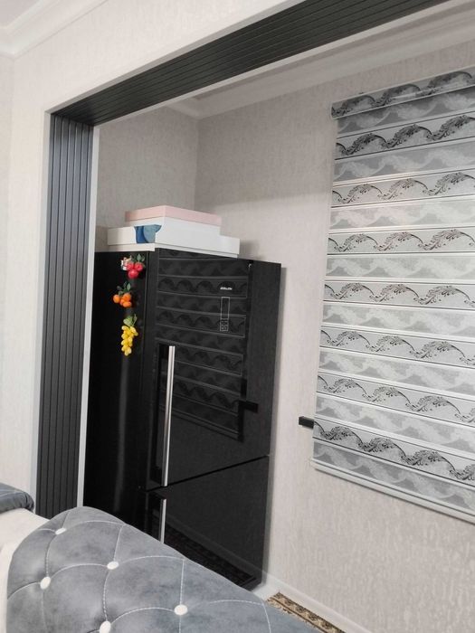 Kvartira sotiladi 4- xonali 3- etaj 9 etajli dom