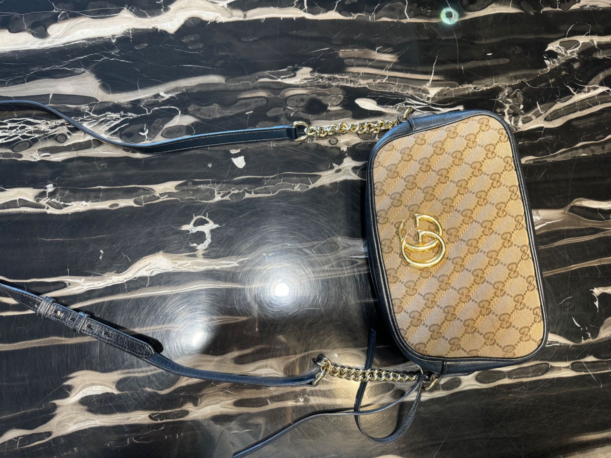 Нова цена! Оригинална чанта Gucci