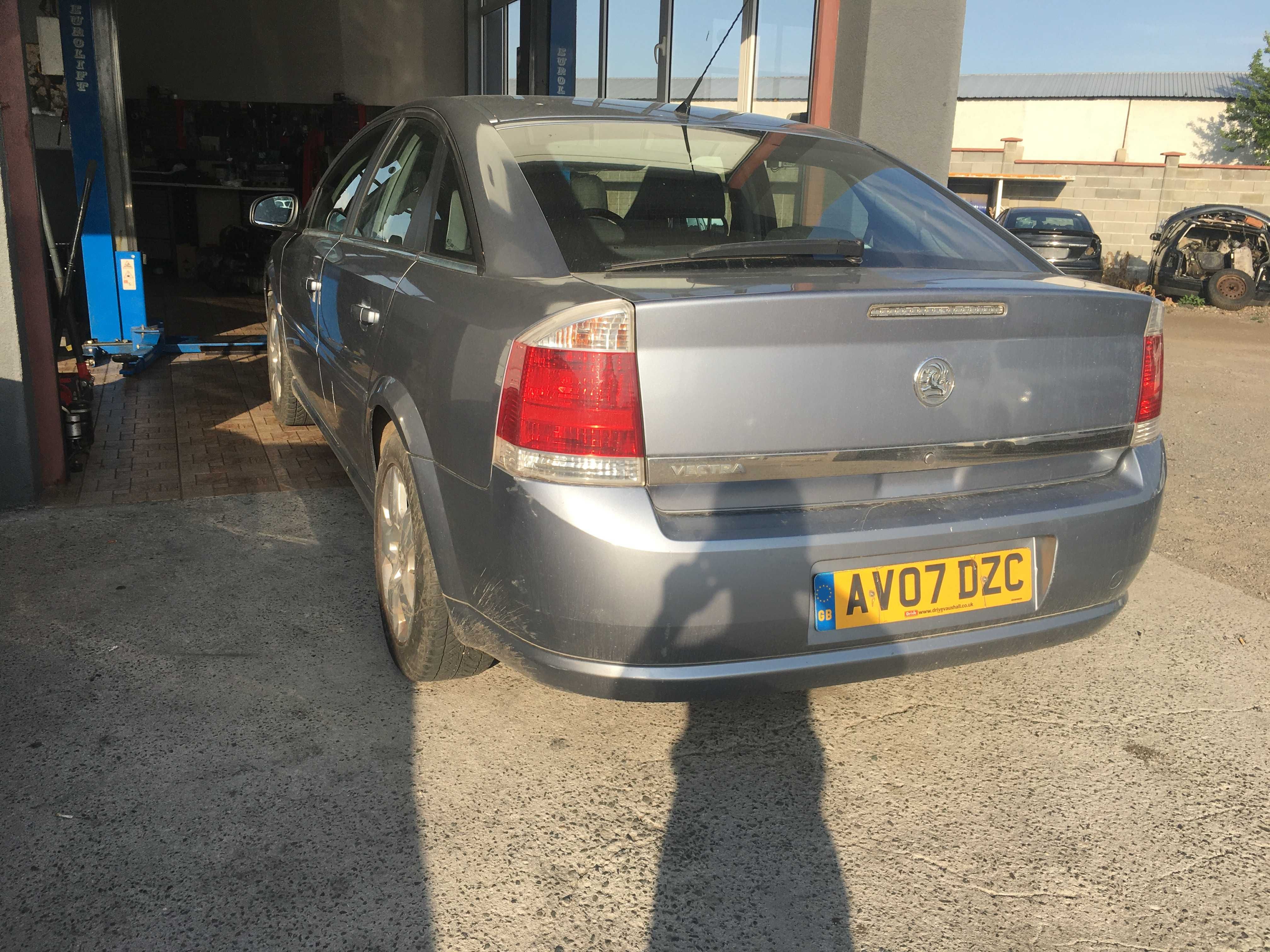 Opel Vectra C 1.8 На части