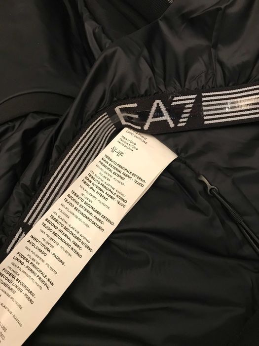 Emporio Armani EA7 geaca ski M, autentica, retail 690 euro