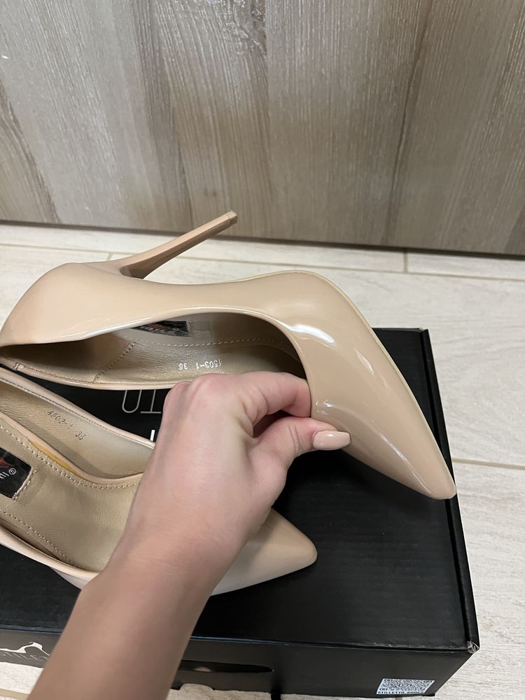 Дамски обувки 35 номер guess shoe aquarium