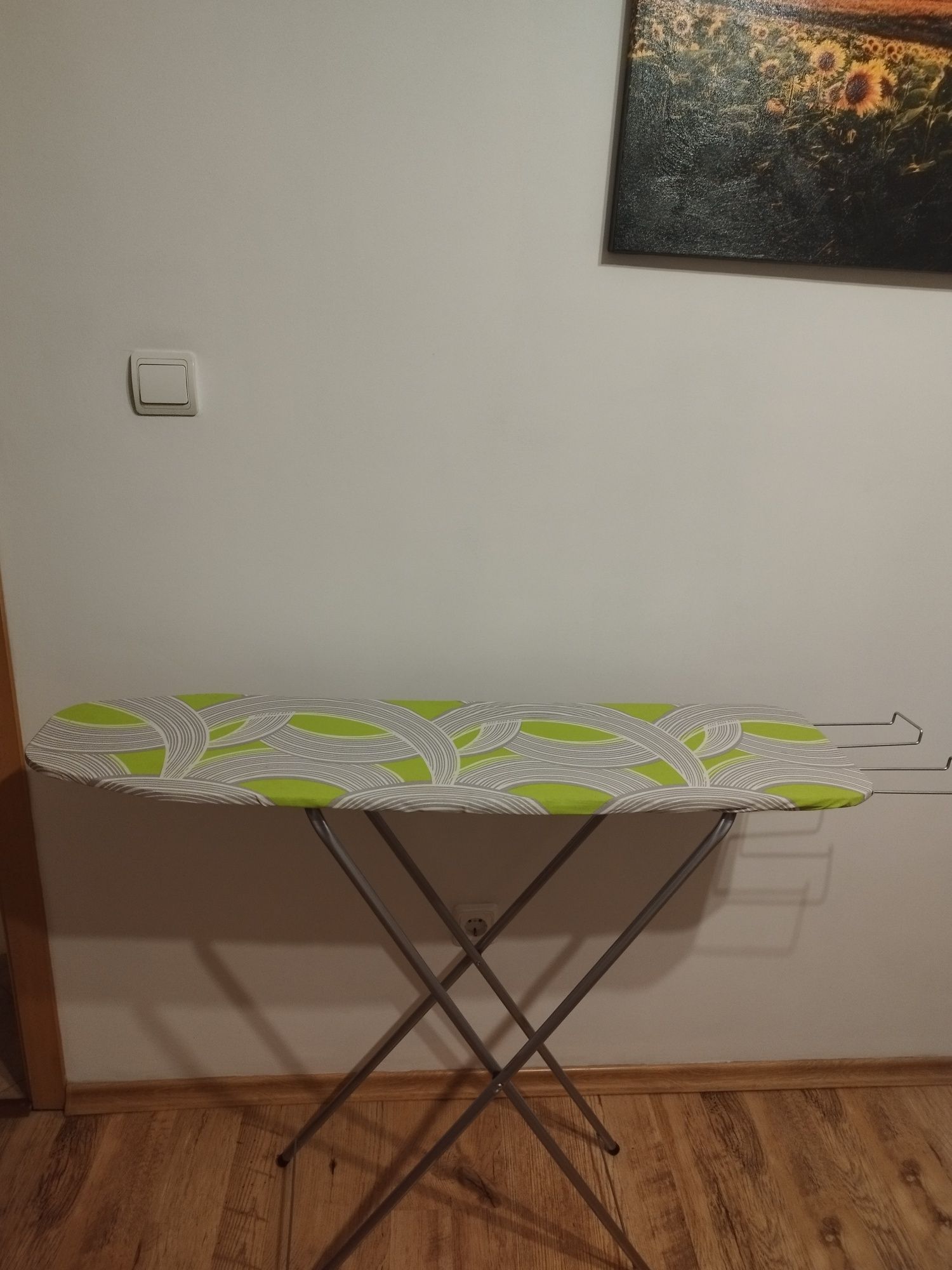 Маса за гладене, използвана