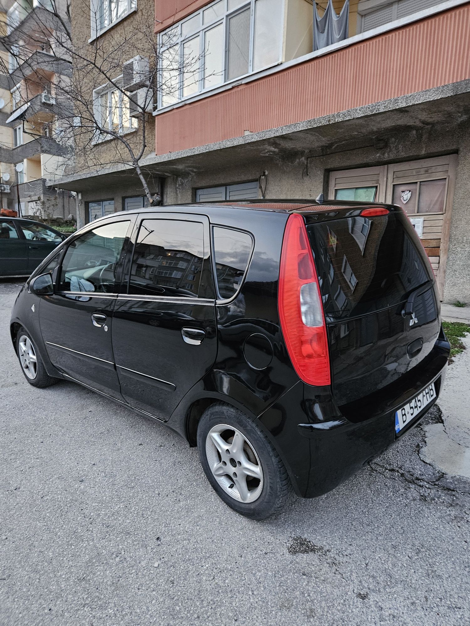 Mitsubishi colt 1.3 газ.автомат