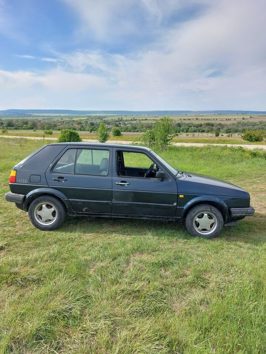 Продава се Голф 2