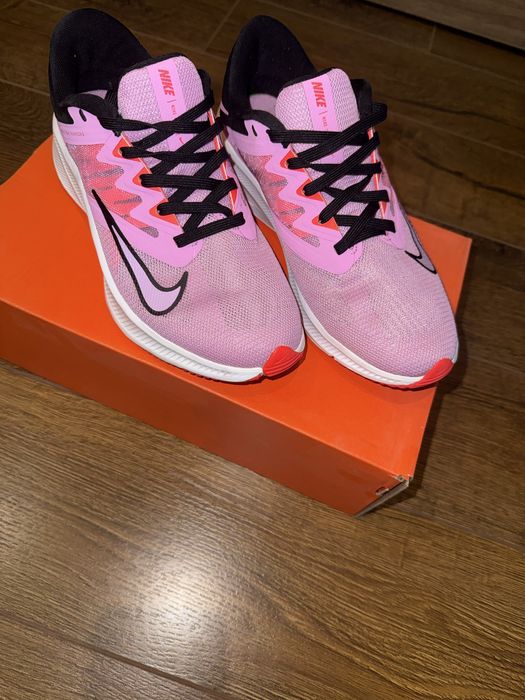 Женски маратонки Nike