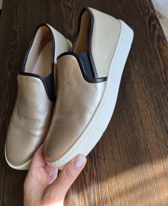 Pantofi slip-on din piele naturală aurie – mărimea 36