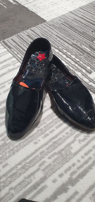 Маси тапочкаси  сотилади