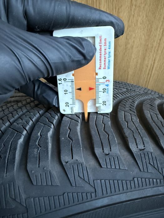 215/55 R17 Jante VW + Anvelope iarna Michelin Alpin 5 (aproape noi)
