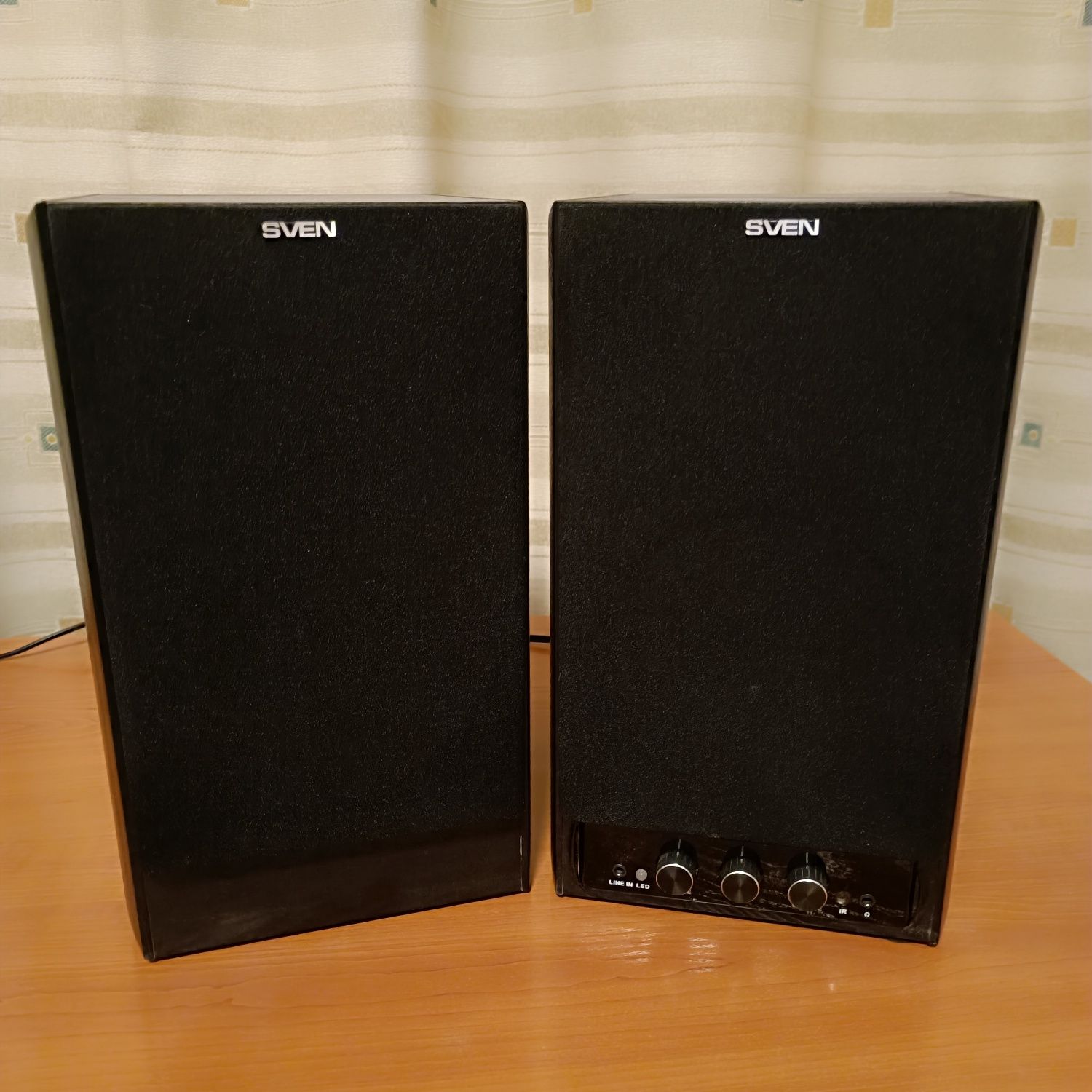 Продавам активни Hi-Fi тонколони.
