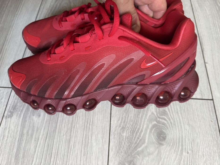 Adidasi nike dn nr 42