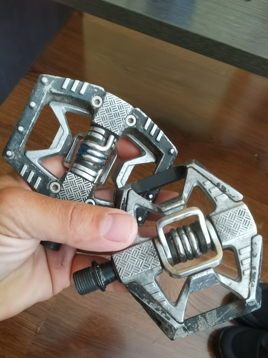 XC clipless педали Crankbrothers и обувки Pinnacle