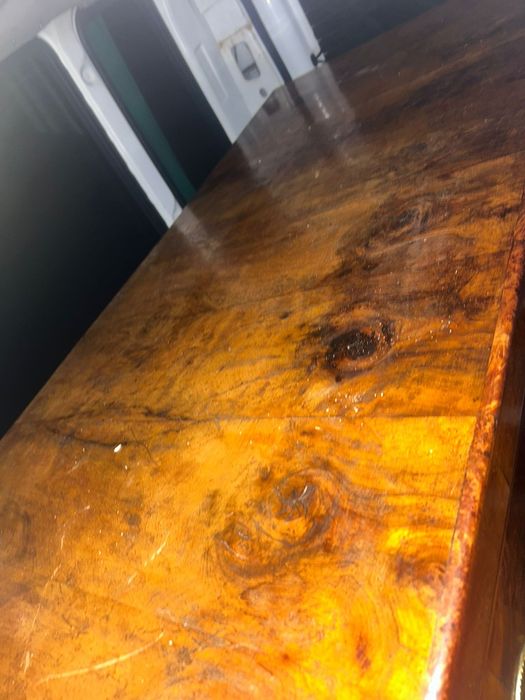 Mobila veche foarte buna in stare excelenta