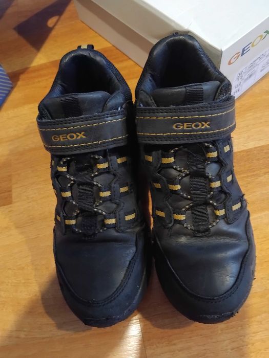 Есенни обувки на Geox, номер 31