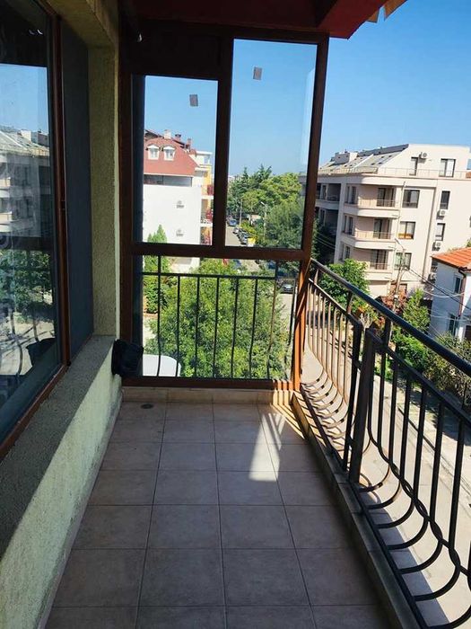 Дава се под наем Тристаен апартамент в Бургас, Сарафово - 113 кв.м за 290 € - Снимка #1