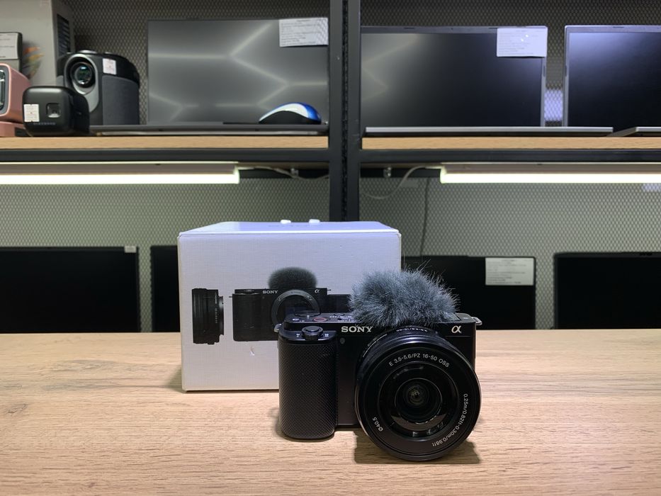 Фотоаппарат Sony ZV-E10, KIT 16-50 mm, черный, 128 ГБ флешка, 1013/А10