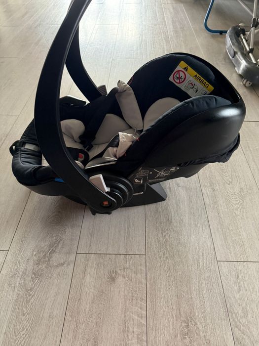 Vand Stokke V6 3 in 1 + baza isofix