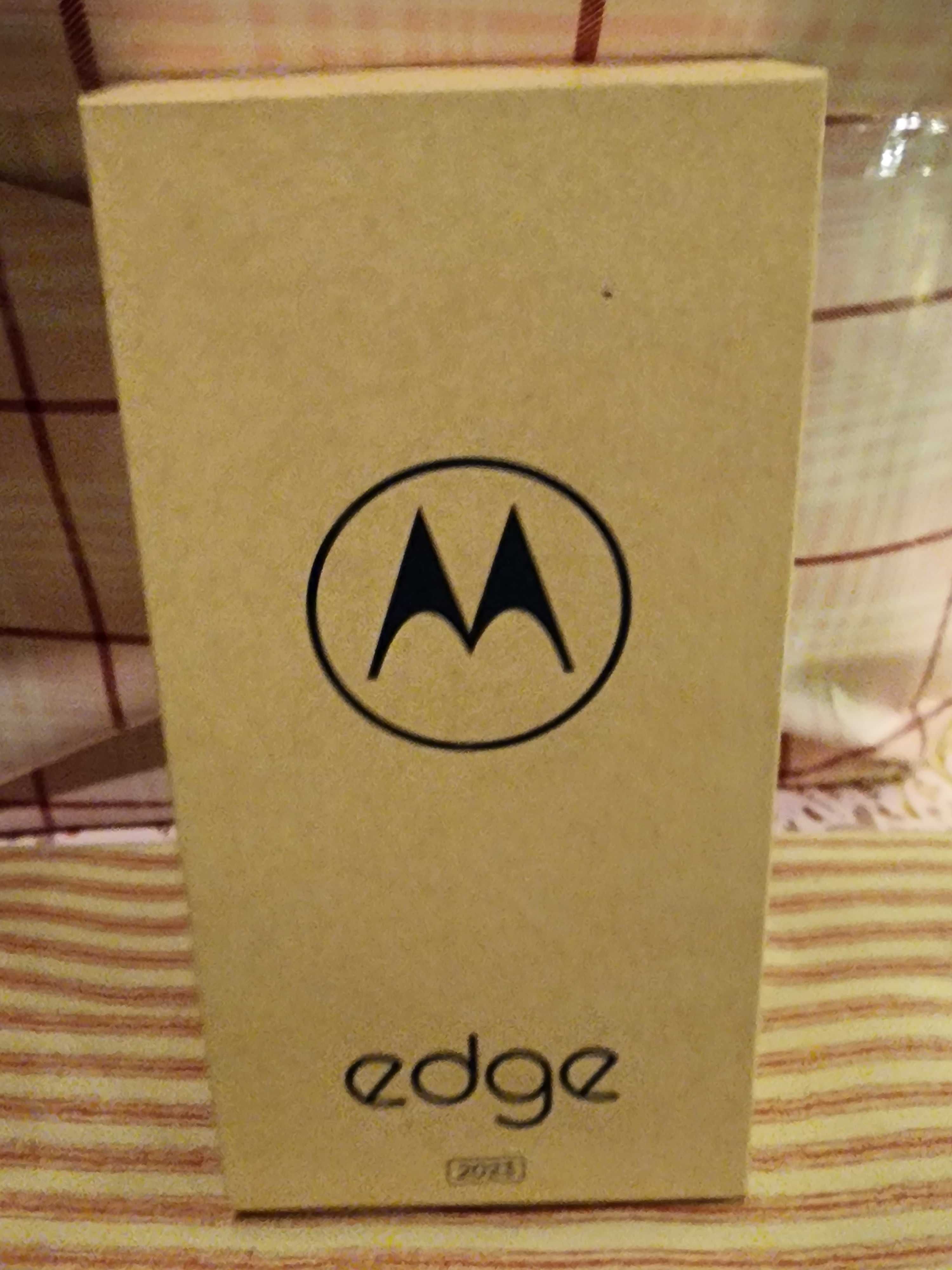 Moto Edge 256GB ,144Hz дисплей Чисто нов. .