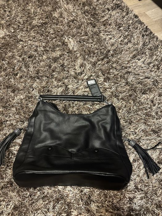 Poseta noua cu eticheta