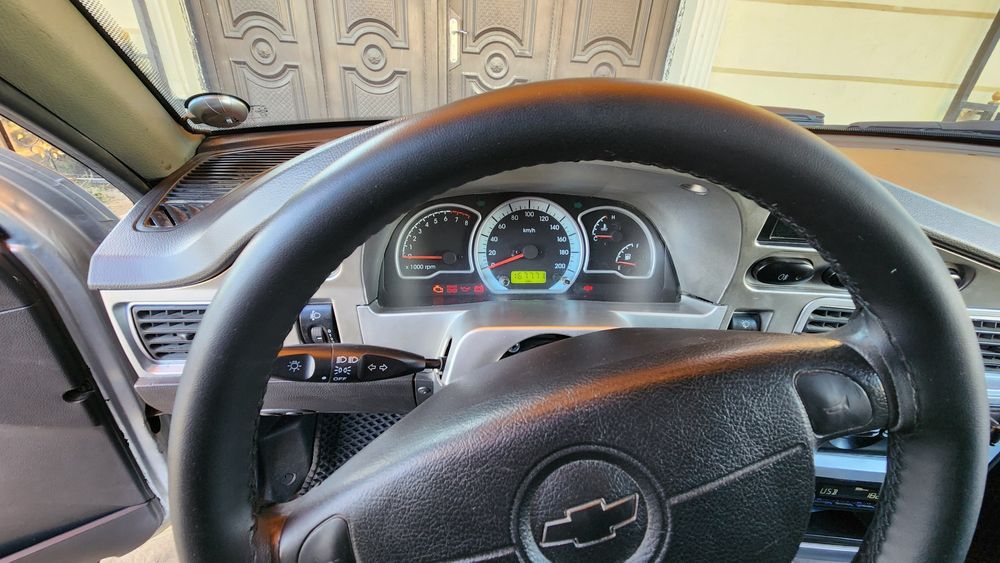 Нексия 2.  2010. Гибрит. 168000 юрган. Газ бензин. Такси юрмаган