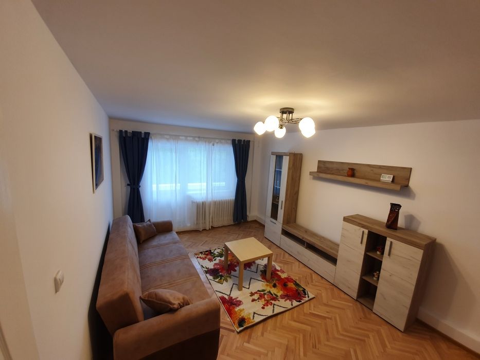 Inchiriere apartament 3 Camere Decomandat Ion Minulescu/scoala politie