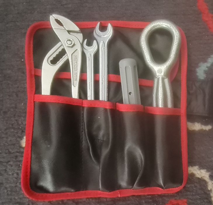 Оригиналнални инструменти BMW нови